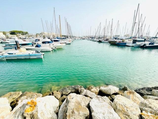 אל פוארטו דה סנטה מריה Gatu Sherry, Junto Puerto Deportivo Y Playa " Preferente Mayores De 25 Anos Y Familias " מראה חיצוני תמונה