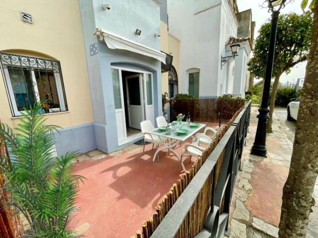 אל פוארטו דה סנטה מריה Gatu Sherry, Junto Puerto Deportivo Y Playa " Preferente Mayores De 25 Anos Y Familias " מראה חיצוני תמונה