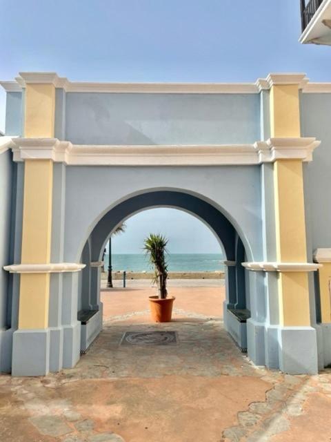 אל פוארטו דה סנטה מריה Gatu Sherry, Junto Puerto Deportivo Y Playa " Preferente Mayores De 25 Anos Y Familias " מראה חיצוני תמונה